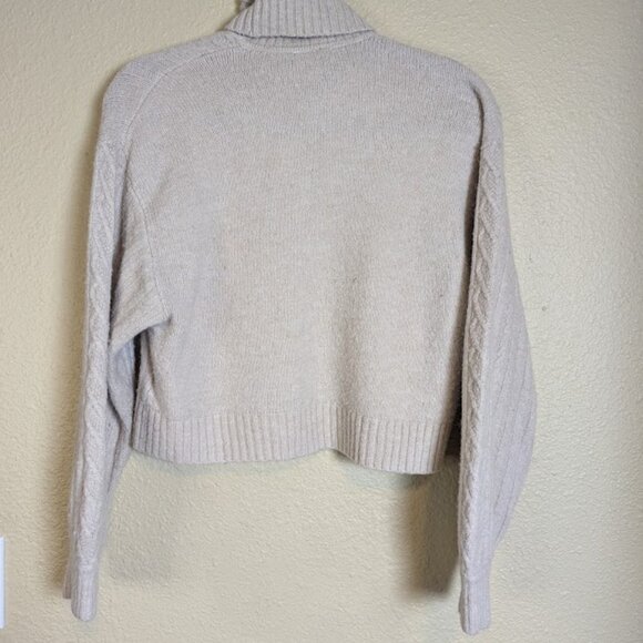 Divided Beige Crop Sweater Size Medium - Picture 3 of 4